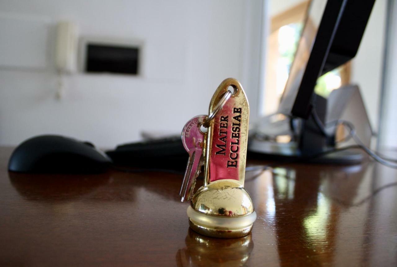 Casa Mater Ecclesiae Hotel มัสซามาริตติมา ภายนอก รูปภาพ